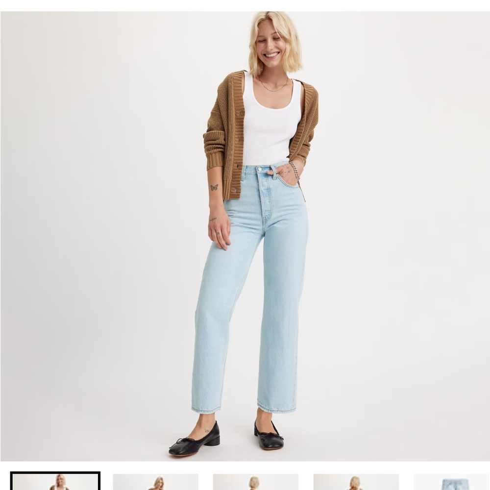 Levi's Ribcage Straight Ankle Jean-- Light Wash (31 x 27)